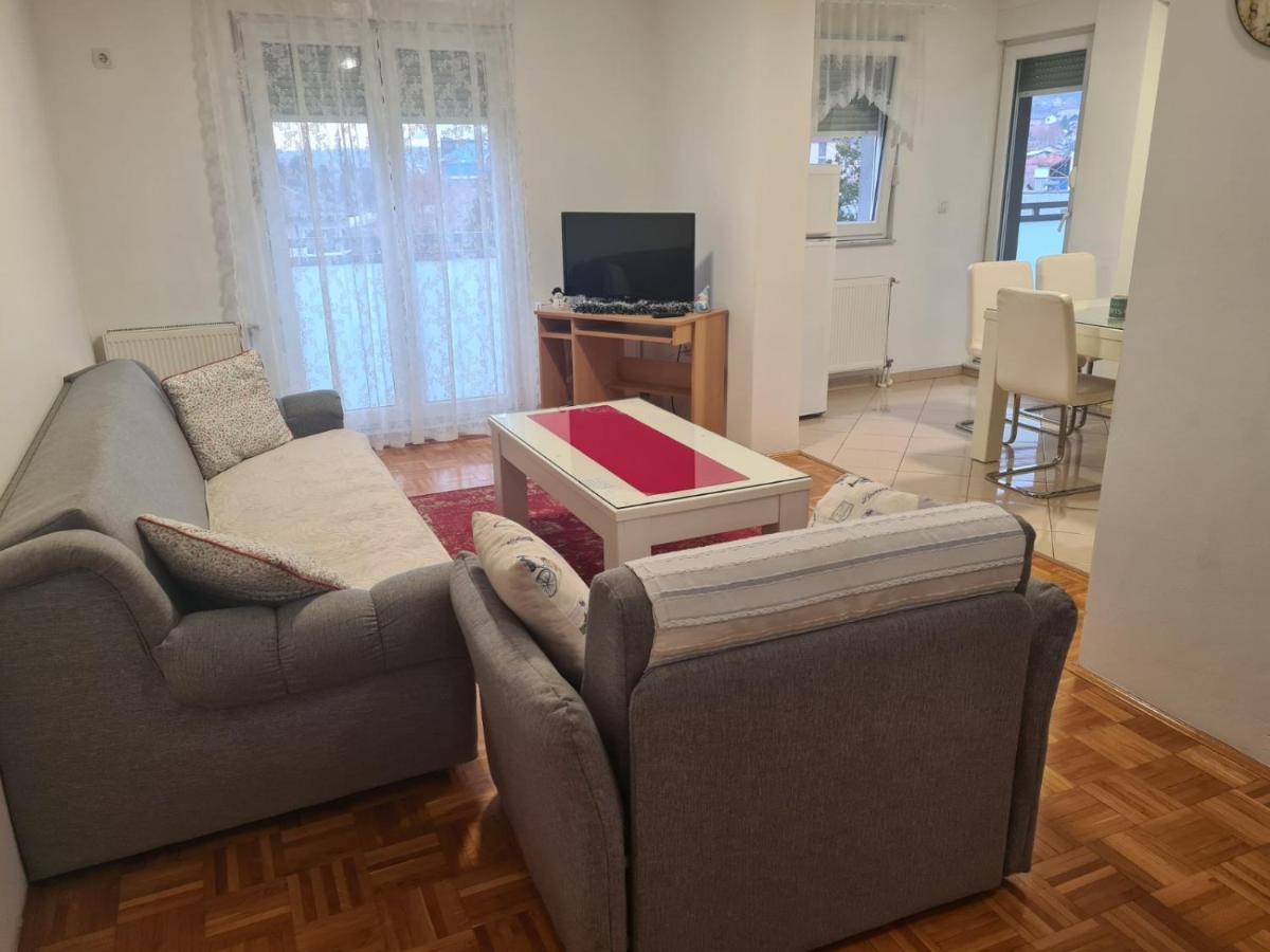 Apartman Bella Lejlighed Doboj Eksteriør billede
